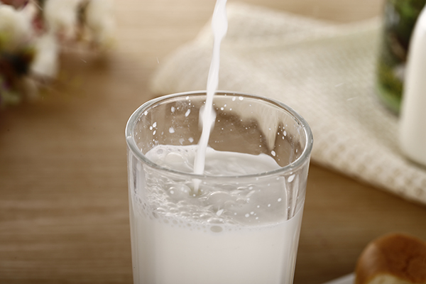 秋季宜斷奶？決定斷奶前，媽媽需要知道這些事...